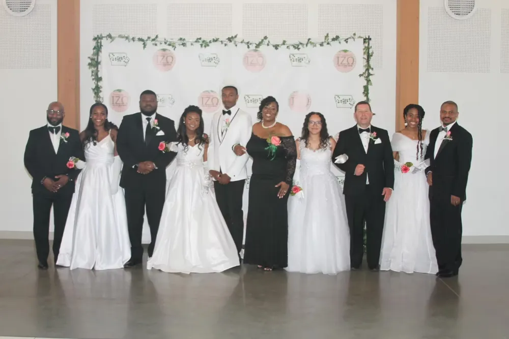 Scholarship Cotillion debutantes and Beaux