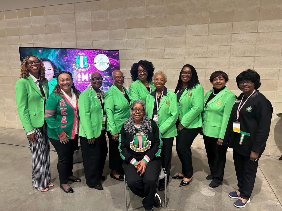 Sorors in green blazers at the 96th Mid-Western Regional Conference