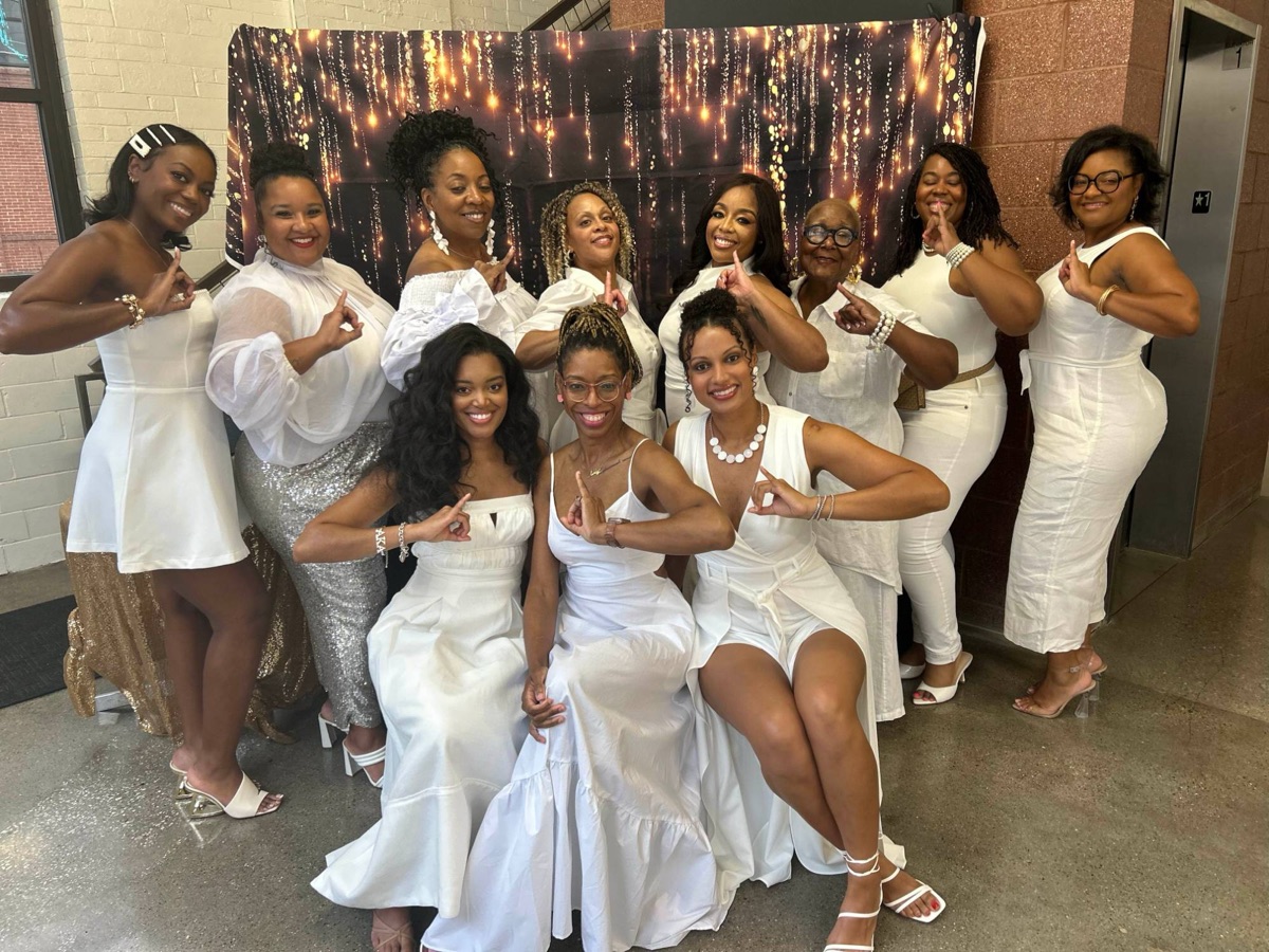 Sorors dressed in white